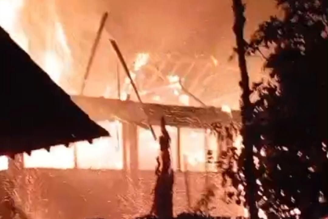 Bangunan Bekas KUD di Banyuwangi Terbakar, Kerugian Ditaksir Mencapai 300 Juta