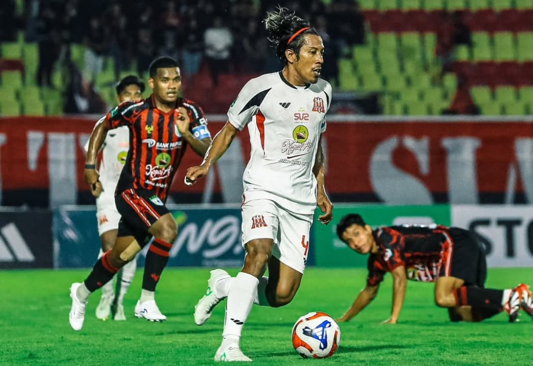 Neville Tengeg Cetak Brace, Deltras FC Bungkam Persipura 2-0