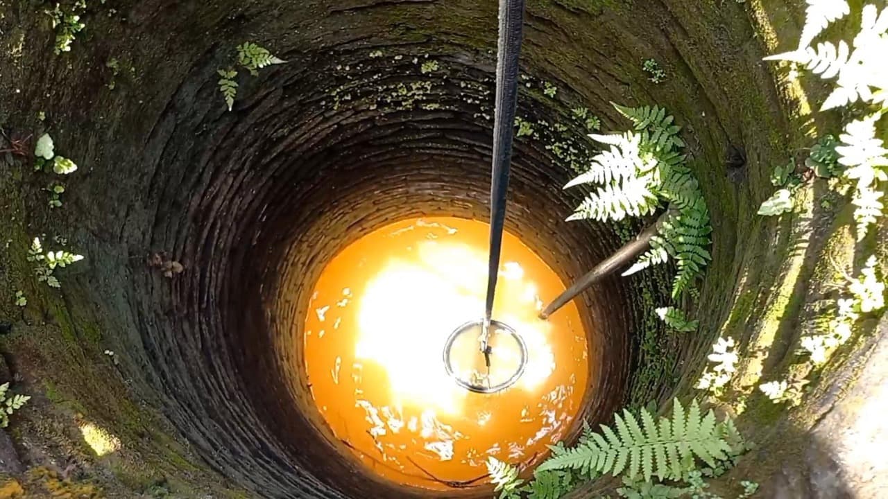 Puluhan Tahun, Warga Trenggalek Hidup dengan Air Sumur Tercemar Bau Logam Karat