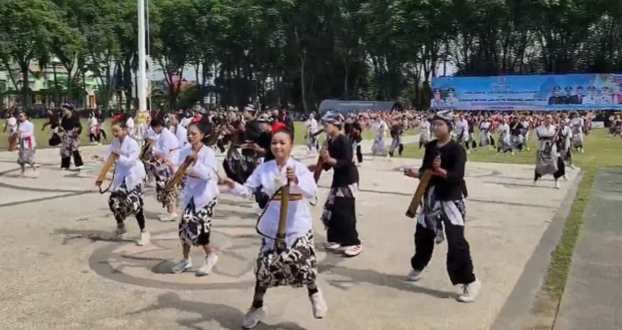 1.961 Siswa Meriahkan Hari Jadi Bojonegoro Ke-348