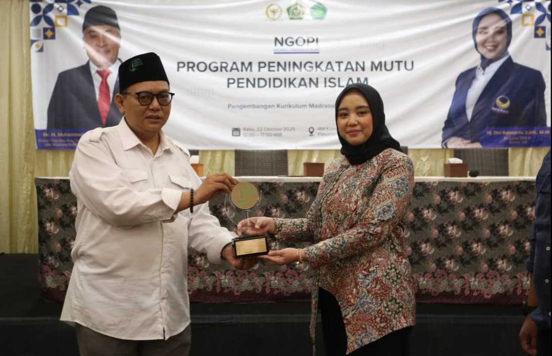 Perjuangkan Gaji Guru Madrasah, Anggota DPR RI Dini Rahmania Raih Penghargaan Tokoh Muda Nahdliyin Inspiratif 2025