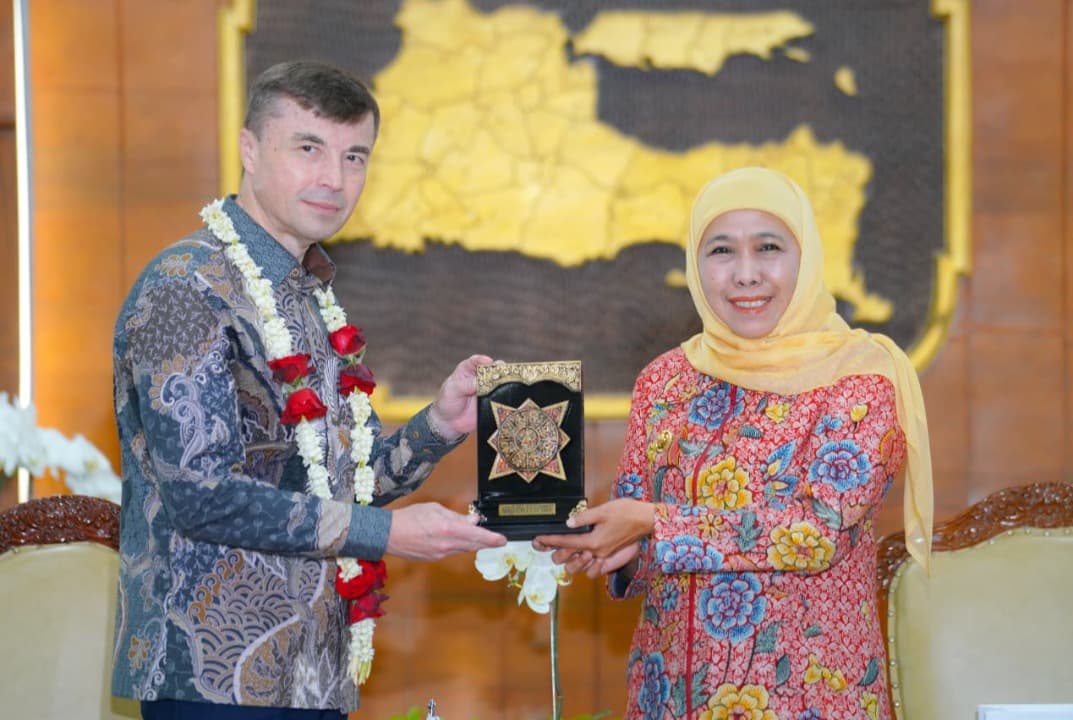 Gubernur Khofifah Terima Dubes Federasi Rusia, Jajaki Kerjasama Sektor Maritim dan Pendidikan Jatim