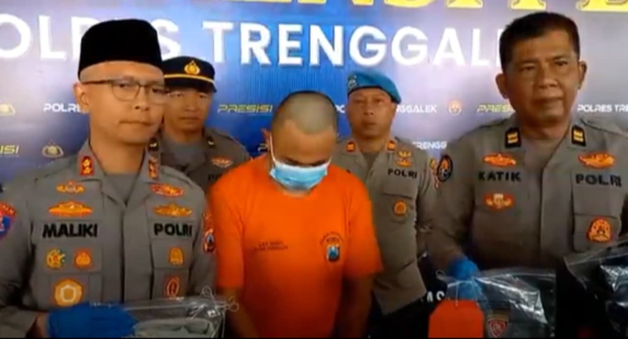 Terancam 2 Tahun Penjara, Pelaku Aniaya Guru di Trenggalek Minta Maaf