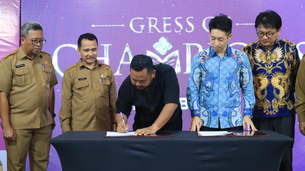Bupati Gresik Teken MoU dengan Sprix Inc. Jepang, Perkuat Inovasi Pembelajaran di Sekolah