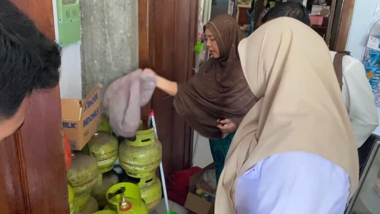 Polres Blitar Kota dan Disperindag Sidak Stok Gas Elpiji, Pastikan Ketersediaan Jelang Nataru