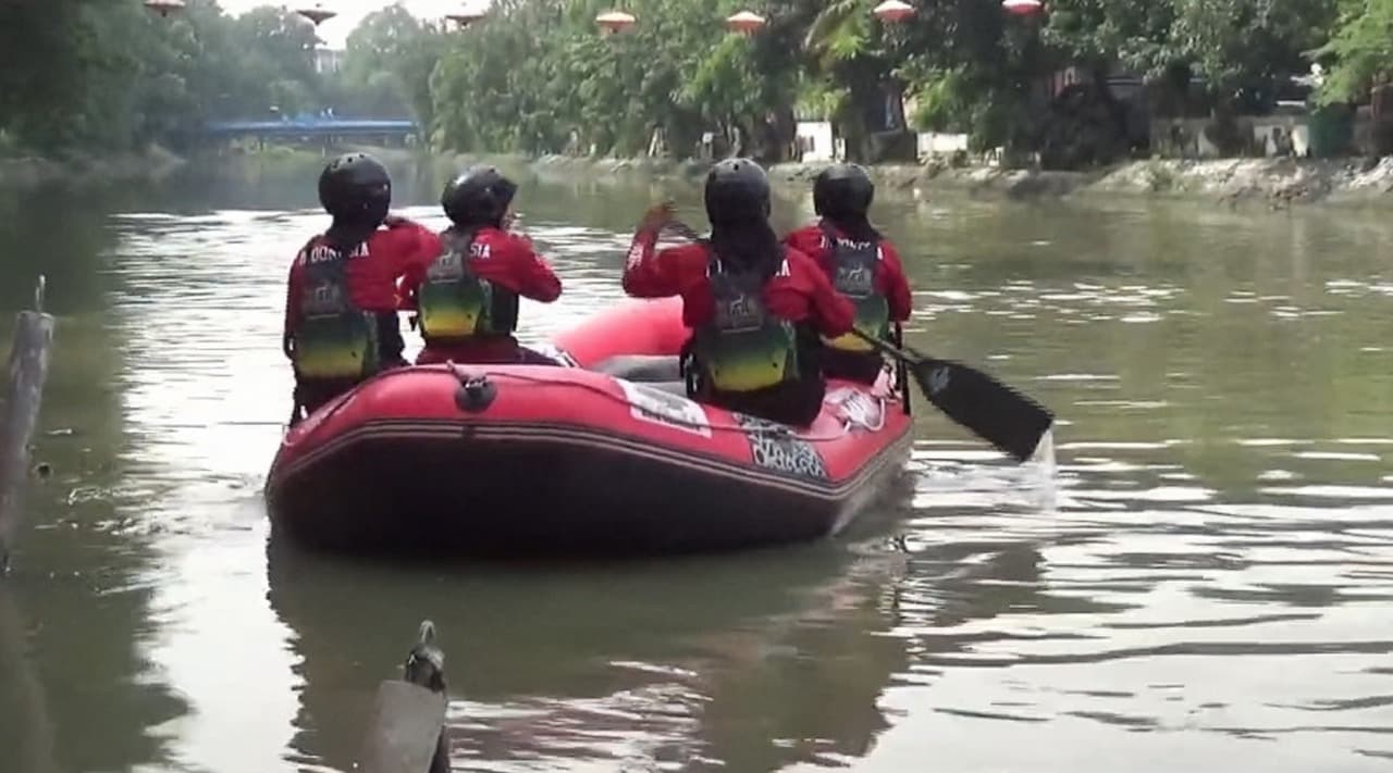 Tim Arung Jeram Putri Surabaya Optimis Raih Emas di Kejuaraan Dunia Malaysia 2025