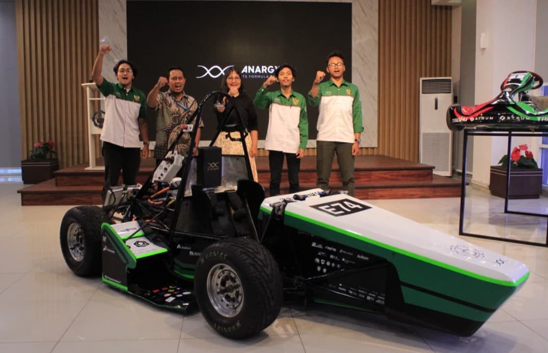Kenalkan Mobil Balap Baru, Tim Anargya ITS Optimis Juara di Australia