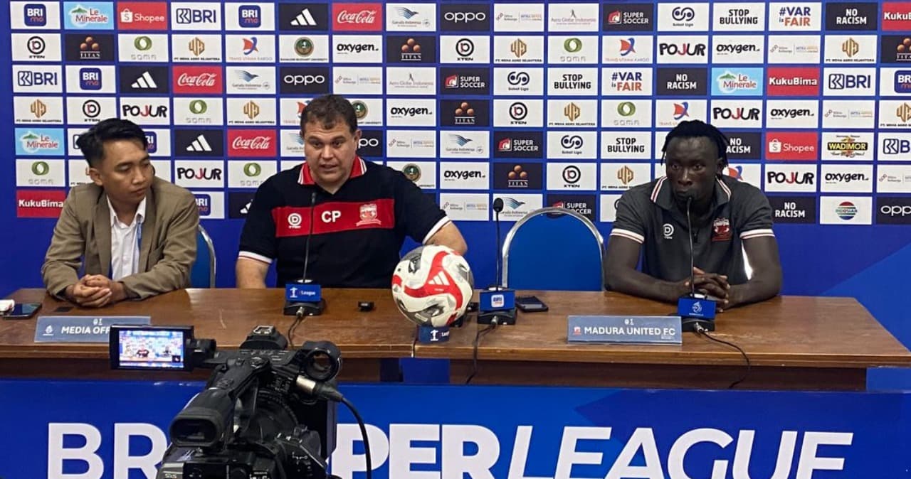 Madura United Kalah Telak dari Persib, Carlos Parreira Siap Berbenah