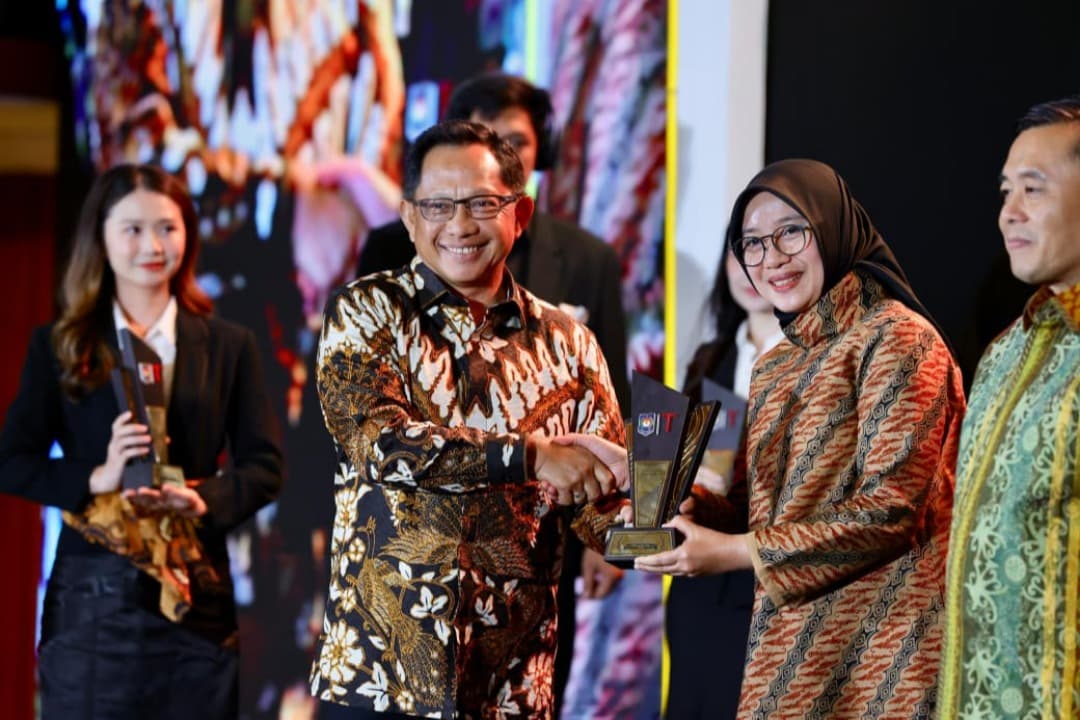 Tata Kelola Pemerintahan Terbaik, Pemkab Banyuwangi Raih Award Mendagri