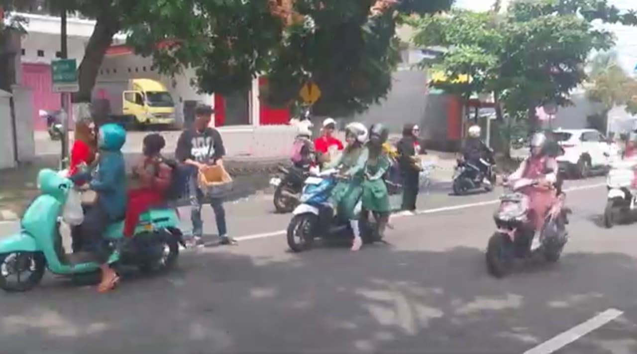 Seniman Magetan Gelar Pentas Seni untuk Korban Banjir Sumatera