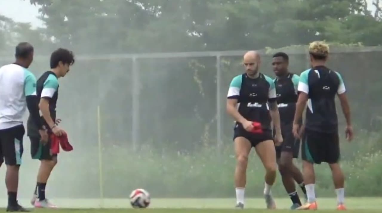 Absen 2 Bulan, Risto Mitrevski Mulai Berlatih jelang Hadapi Borneo FC