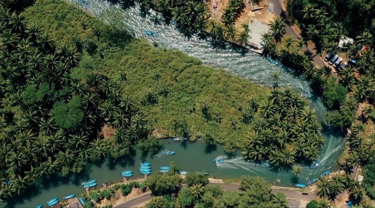 Pesona Kali Cokel Pacitan, Perpaduan Alam Asri dan Petualangan Sungai yang Seru