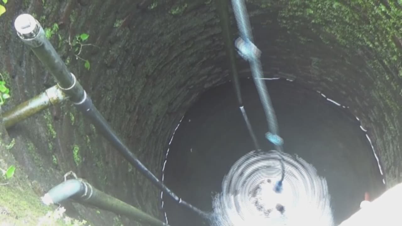 Banjir Cemari Sumur Warga, PMI Lakukan Pembersihan