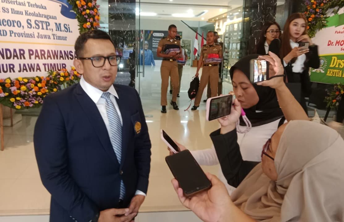 Sekwan DPRD Jatim Ali Kuncoro Raih Gelar Doktor dengan Cumlaude