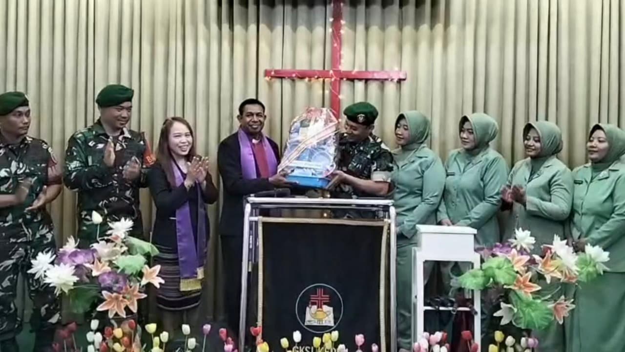 Pererat Toleransi, Koramil Pesantren Kota Kediri Kunjungi 10 Gereja Saat Natal
