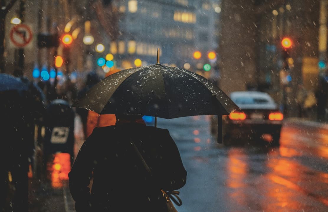 Akhir Tahun 2025, BMKG Prediksi Sebagian Besar Wilayah Jawa Timur Berpotensi Diguyur Hujan