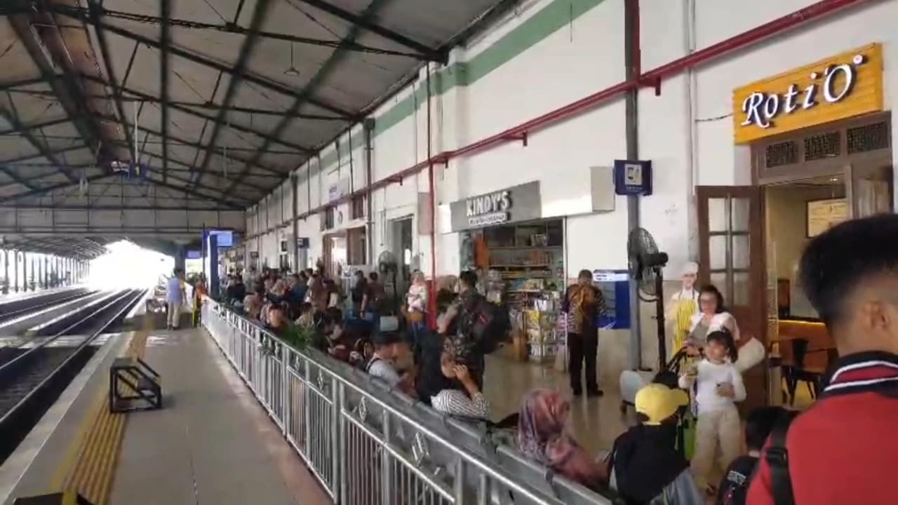 Tiket KA Laris Manis! Daop 7 Madiun Catat 148.000 Penjualan Selama Libur Nataru