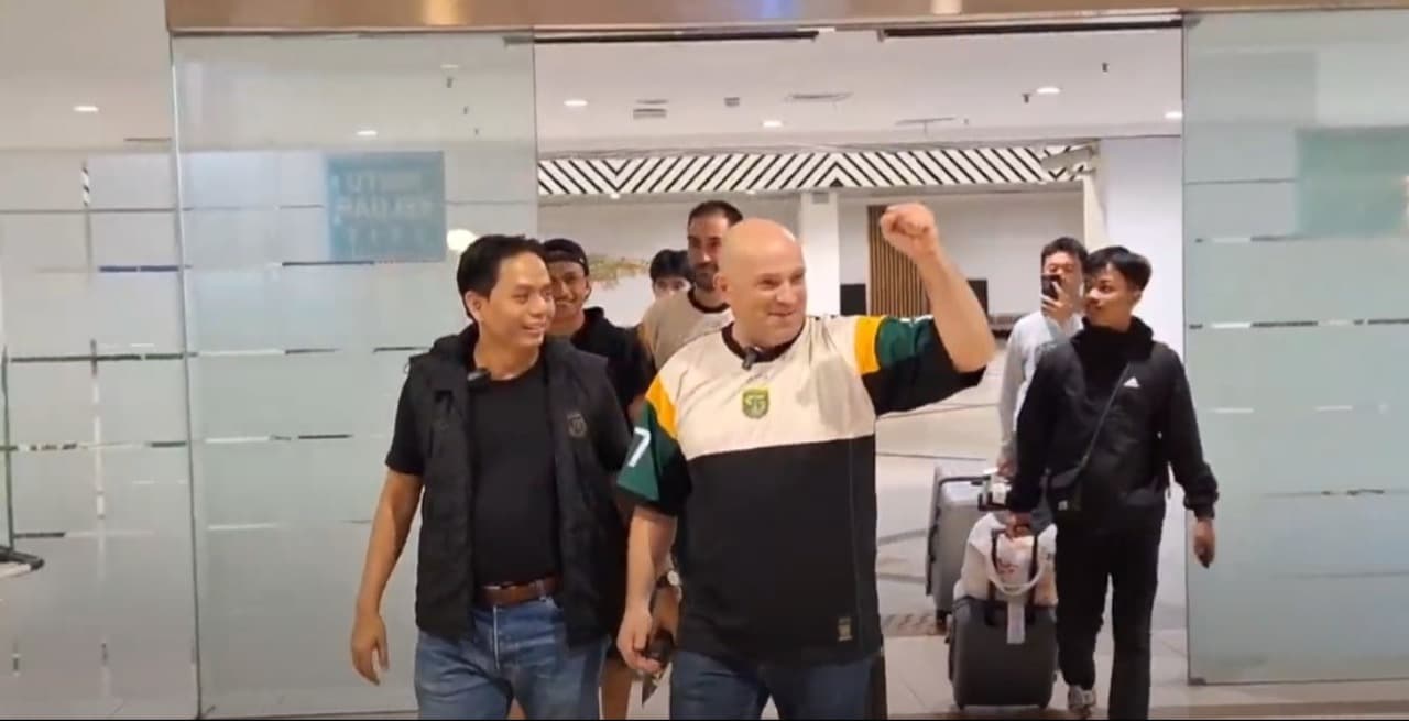 Bernardo Tavares Ajak Bonek Wujudkan Persebaya Juara di Usia 100 Tahun