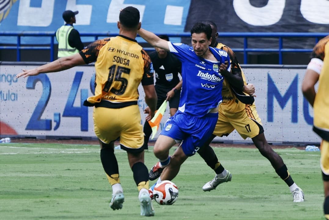 Hasil Super League: Persib Bungkam Persija, Persik Dikalahkan Arema FC