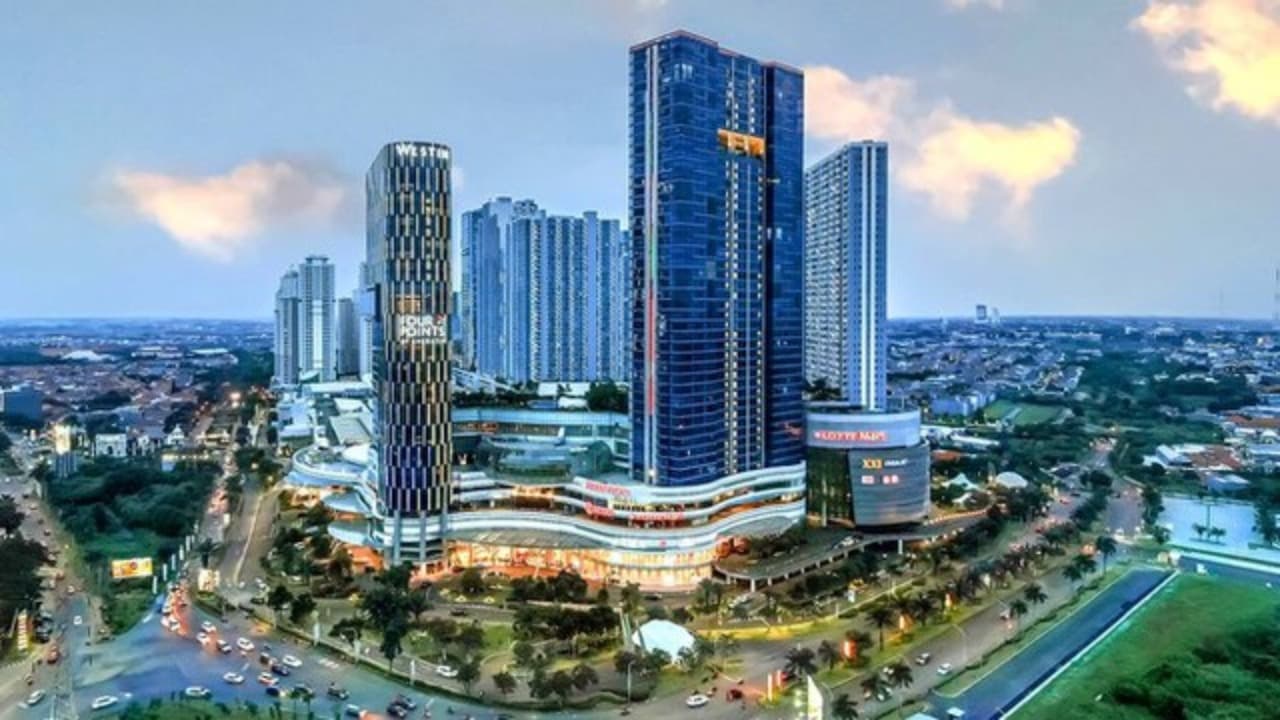 5 Mall terpopuler, terbesar di Surabaya.