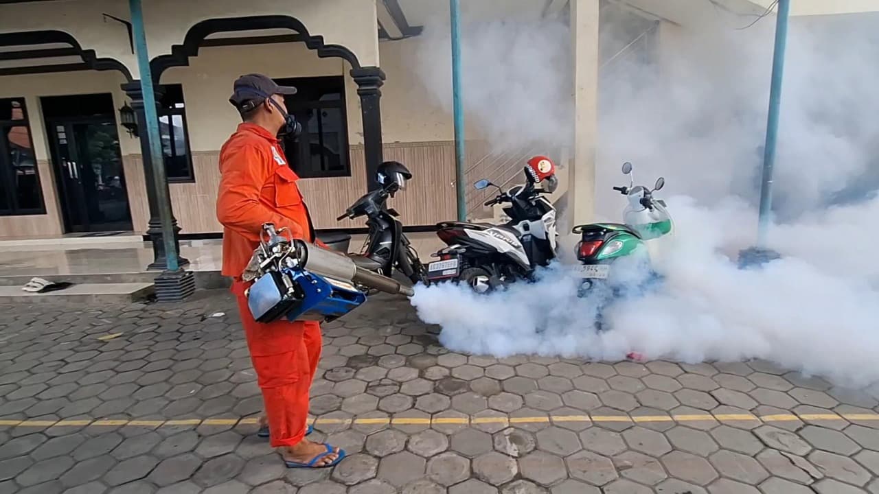 Dinkes Kota Kediri Lakukan Fogging Tekan Populasi Nyamuk