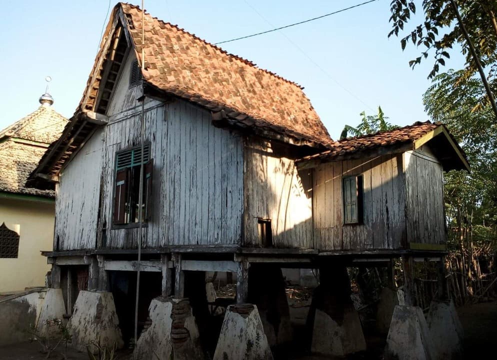 Kisah Gus Lilur, Cicit Kyai Raden Mas Su'ud dan Masjid Tua di Situbondo