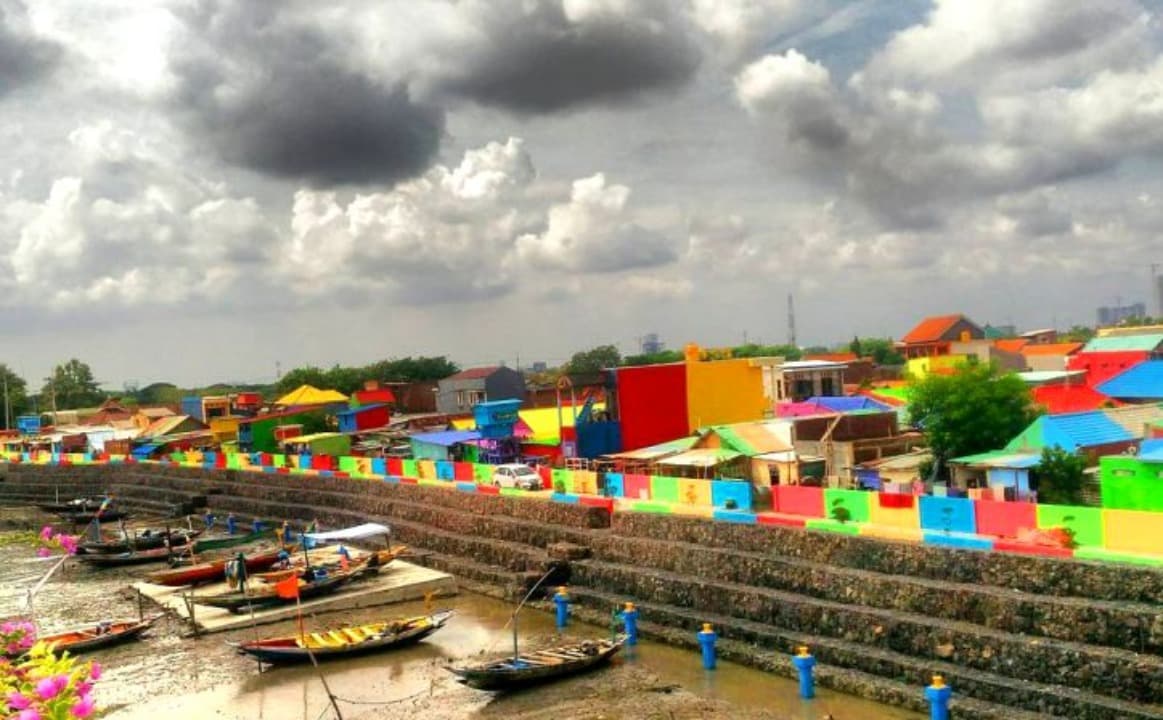 Menjelajahi Surabaya: 7 Tempat Unik yang Menyimpan Cerita, Budaya, dan Transformasi Kota