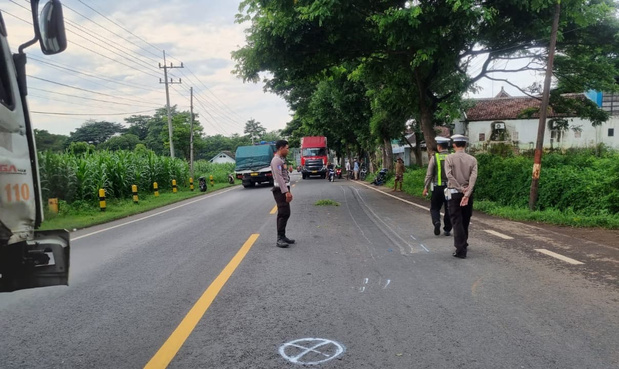 Truk Fuso Tabrak Mio di Banyuwangi, Bocah 7 Tahun Tewas di TKP