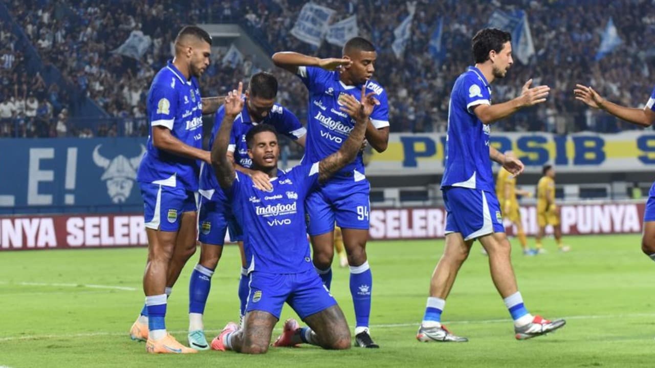 Klasemen Pekan 14 Super League: Persib di Puncak, Persebaya Dekati 5 Besar
