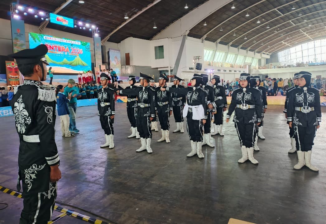 Ribuan Pelajar Adu Kekompakan di Lomba Baris Berbaris Lentera 2026 Surabaya
