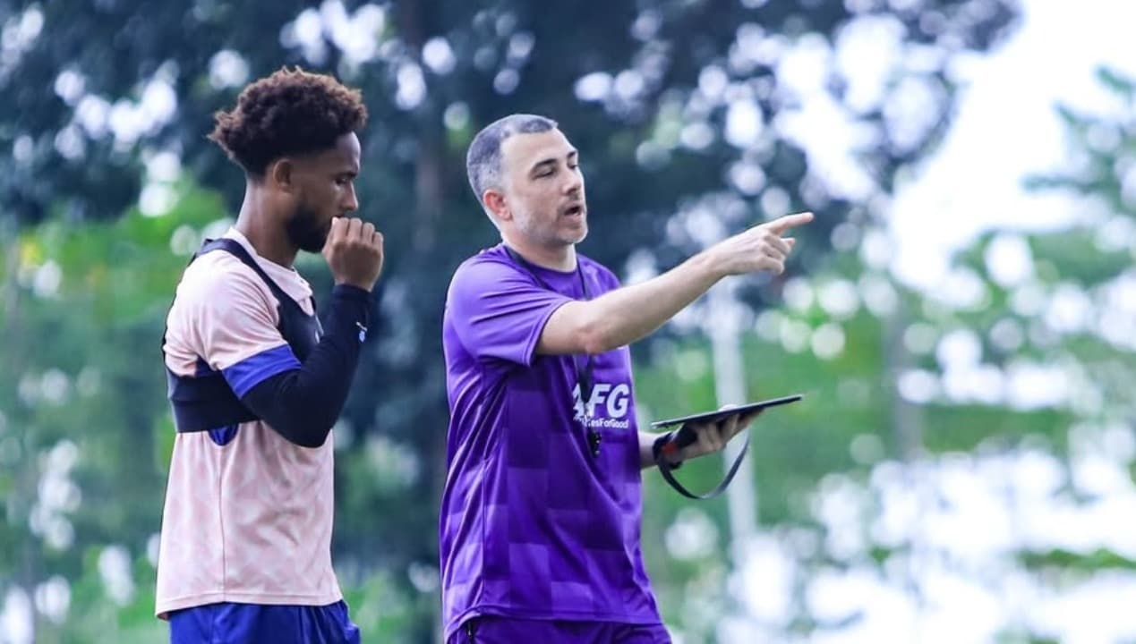 Marcos Reina Puas dengan Aktivitas Transfer Persik Kediri