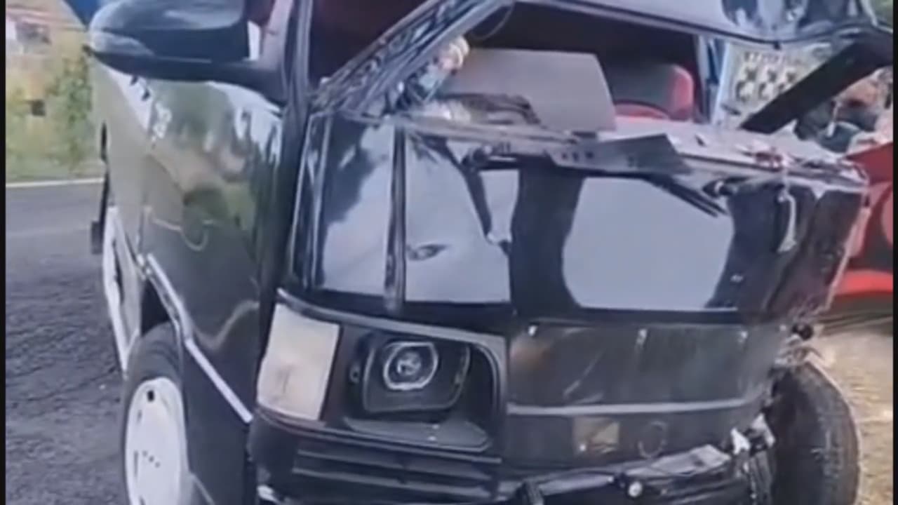 Pikap Tabrak Pohon di Bangkalan, Satu Orang Tewas