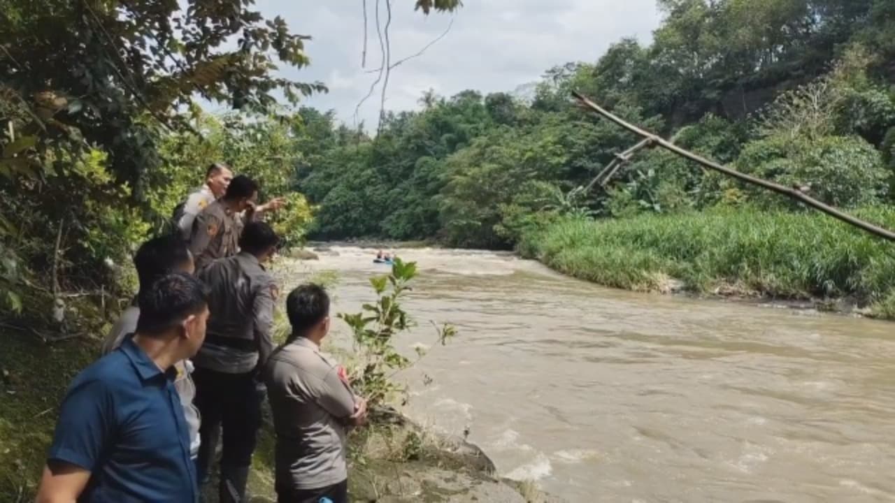 Terseret Arus Sampean, Tim SAR Lakukan Penyisiran