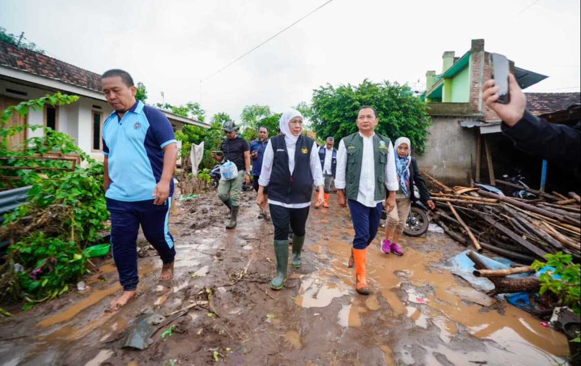 Pasca Banjir di Situbondo, Gubernur Khofifah Instruksikan Segera Perbaiki Irigasi