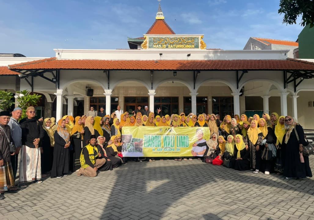 Sambut Ramadan, Warga Gununganyar Lor Surabaya Gelar Ziarah Wali 5