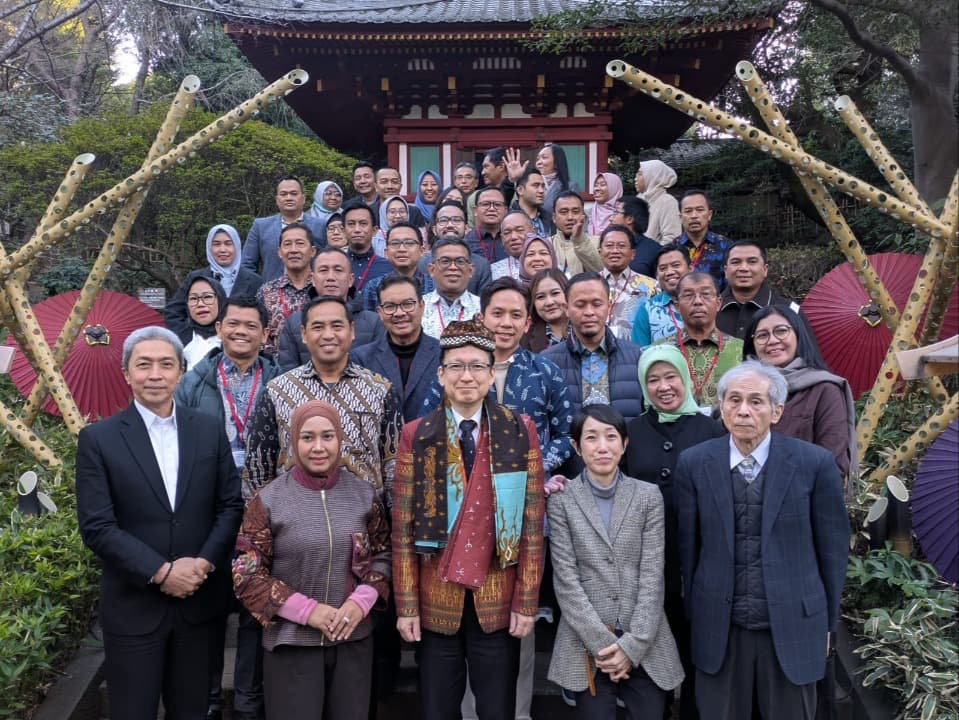 Wali Kota Mojokerto Ning Ita Paparkan Pengelolaan Sampah di Jepang