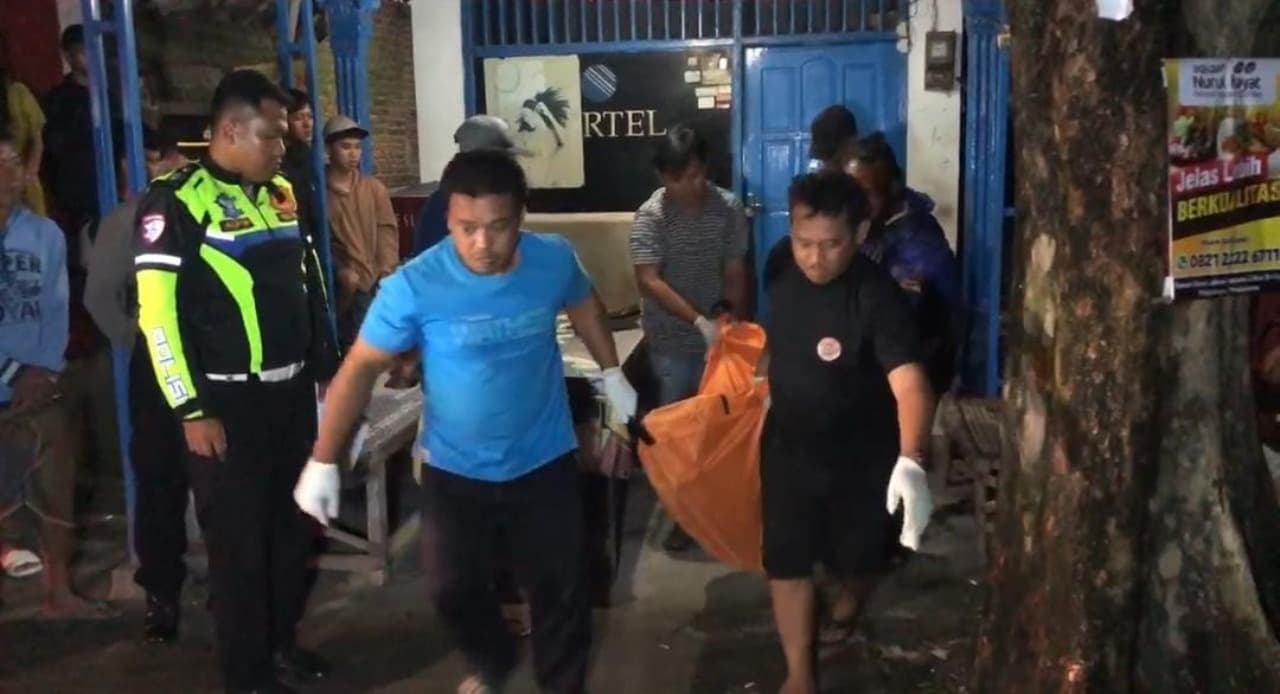 Tabrak Pohon, Dua Pemotor Sport Tewas di Mojosari Mojokerto