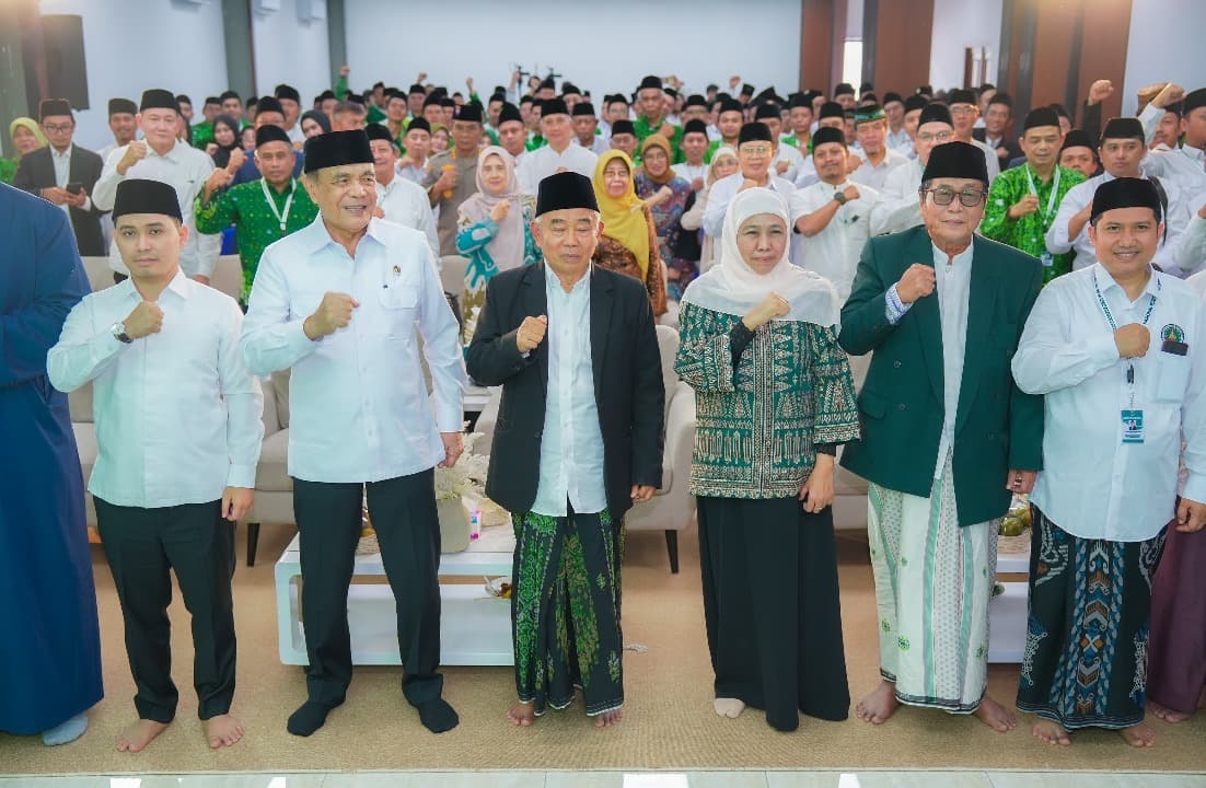 Hadiri Rakernas di Surabaya, Gubernur Khofifah: Pergunu dan JKSN Rumah Besar Kyai-Santri