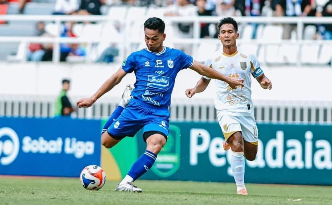 Sepuluh Pemain Persela Tahan Imbang PSIS Semarang