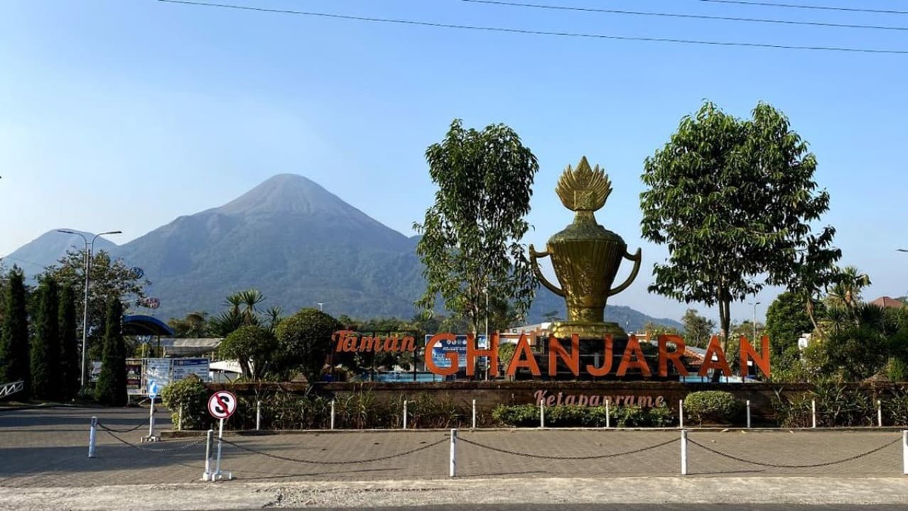 Taman Ghanjaran Trawas: Destinasi Wisata Keluarga 'One Stop Healing' di Kaki Gunung Welirang