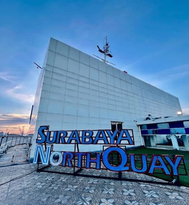 Surabaya North Quay Jadi Opsi Ngabuburit dengan Akses Teras Laut dan Panorama Sunset