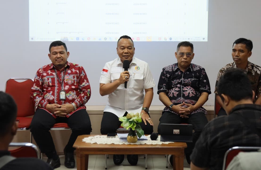 Ketua Komisi A DPRD Surabaya Cak Yebe : 181 Ribu Lebih KK Belum Terverifikasi