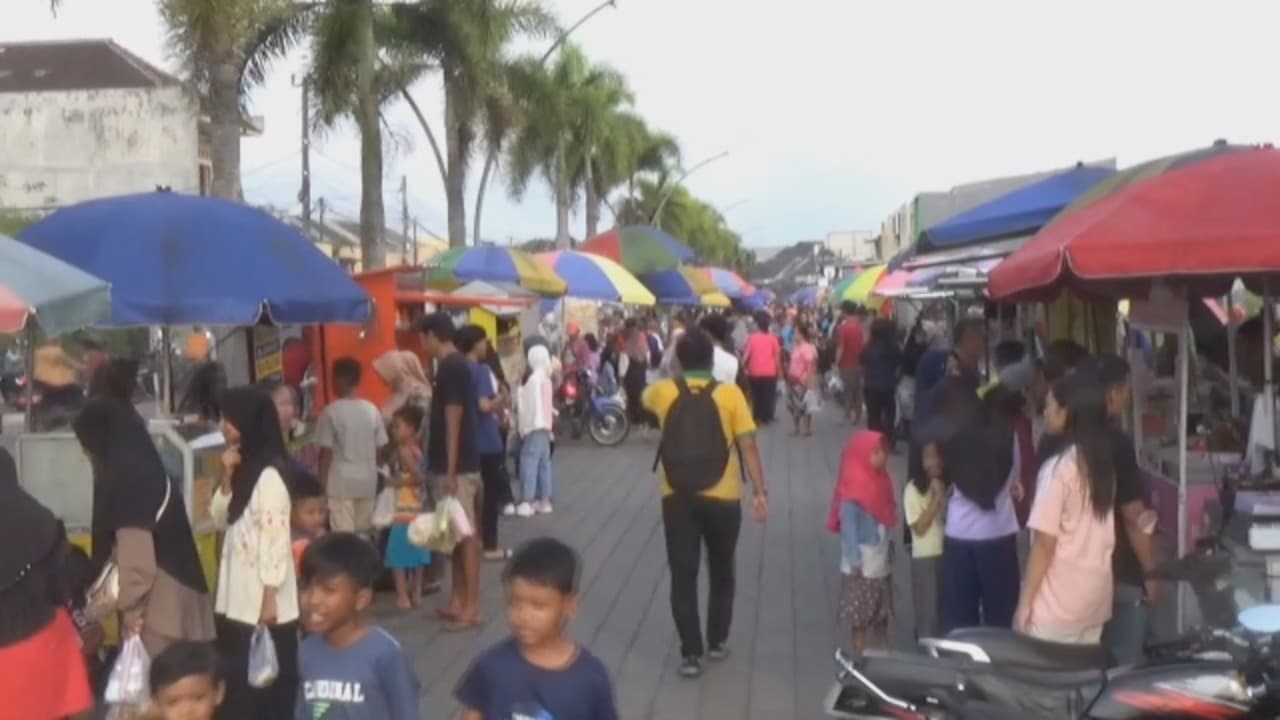 Bazar Ramadan Bumi Tegal Besar, Surga Takjil Sore Hari