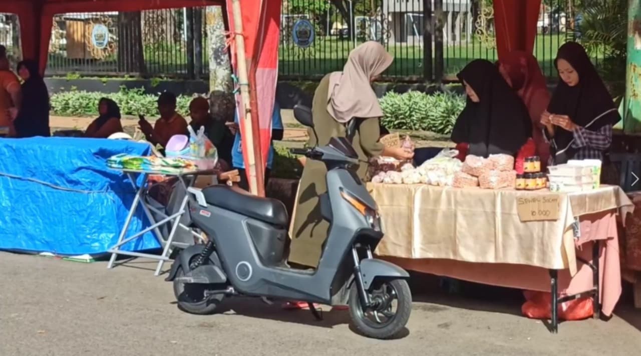 Bazar Murah di Bangkalan pada Awal Ramadan Sepi Pengunjung