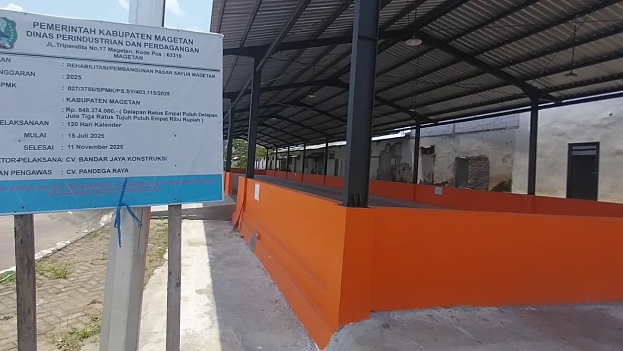 Bupati Pastikan Penataan Pedagang Malam Pasar Sayur Tetap Akomodir Semua