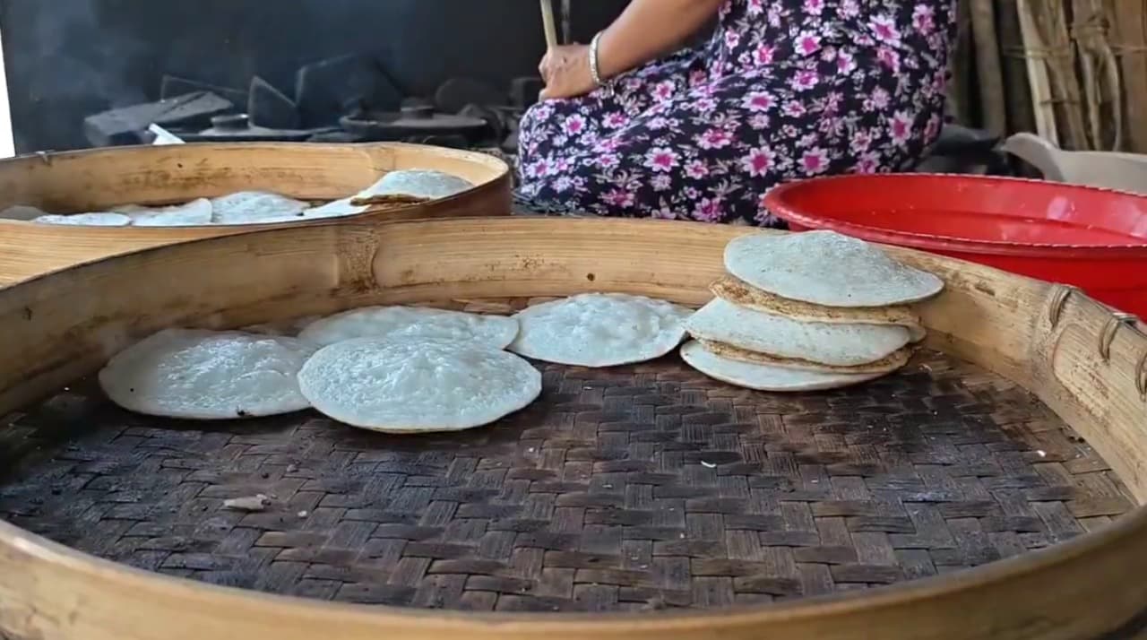 Serabi Kerun Ayu Ponorogo, Takjil Legendaris Beraroma Kayu Bakar yang Tetap Eksis di Tengah Zaman