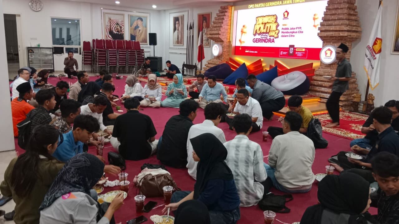 75 Mahasiswa Surabaya Ikuti Tadarus Politik Gen Z Gerindra Jatim