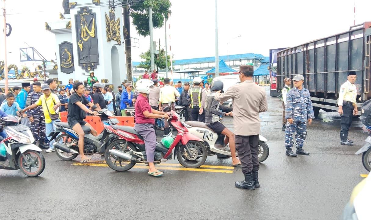Pelajar Di Banyuwangi Meninggal Akibat Tersenggol Bak Truk Saat Mendahului