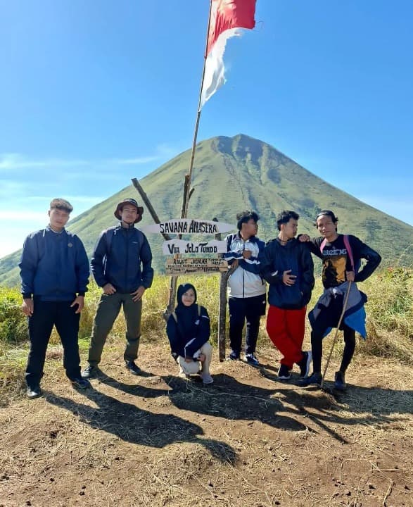 Gunung Bekel: Destinasi Pendakian Ramah Pemula di Mojokerto, Cocok untuk 'Tektok' Saat Ramadan