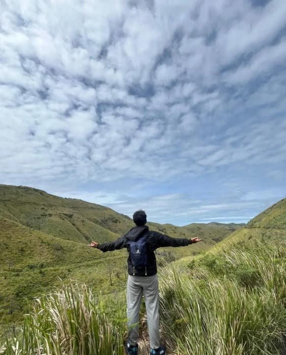 Bukit Keciri Pasuruan: Destinasi 'Hiking' Premium yang Ramah Pemula dan Cocok untuk Ngabuburit